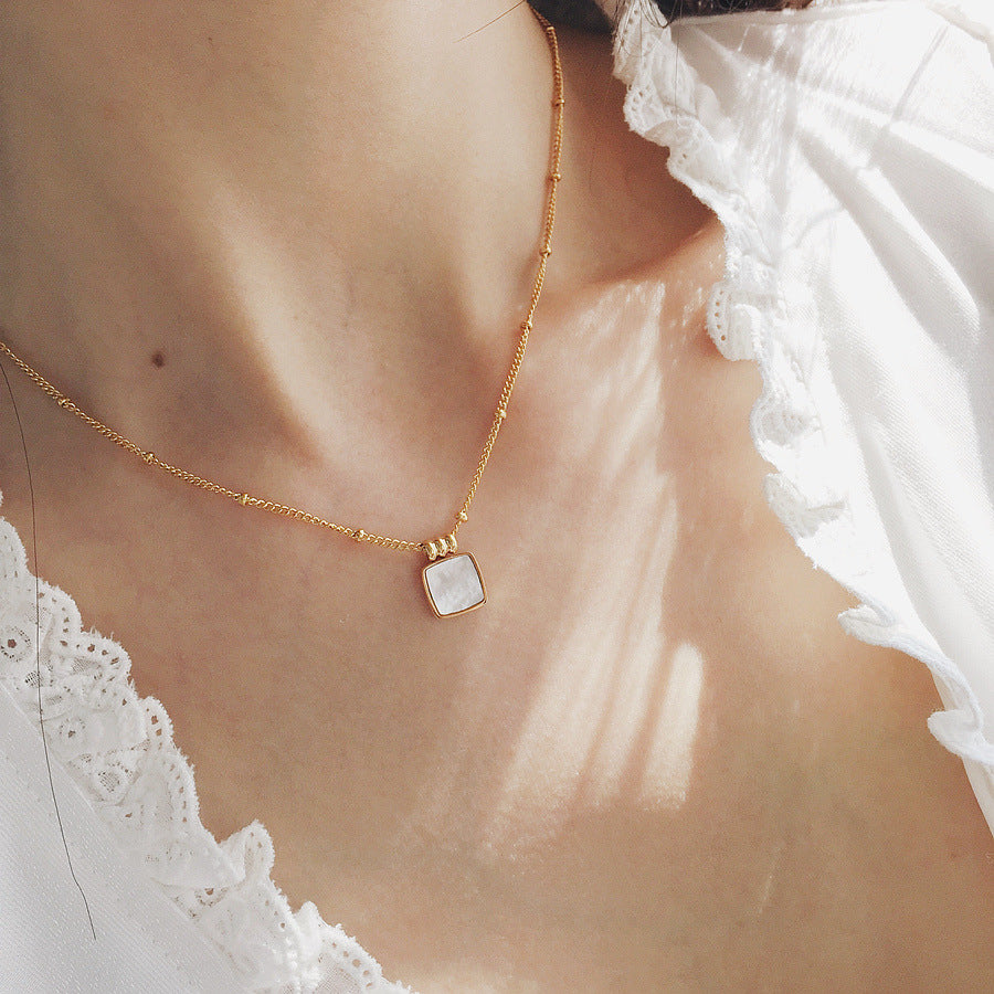 Nacre Tablet Necklace