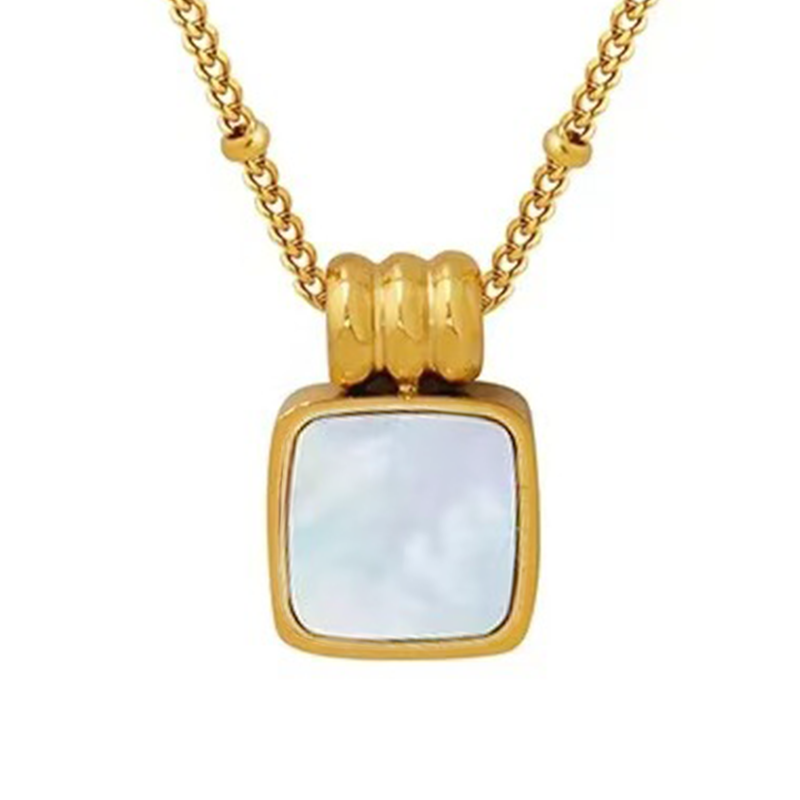 Nacre Tablet Necklace